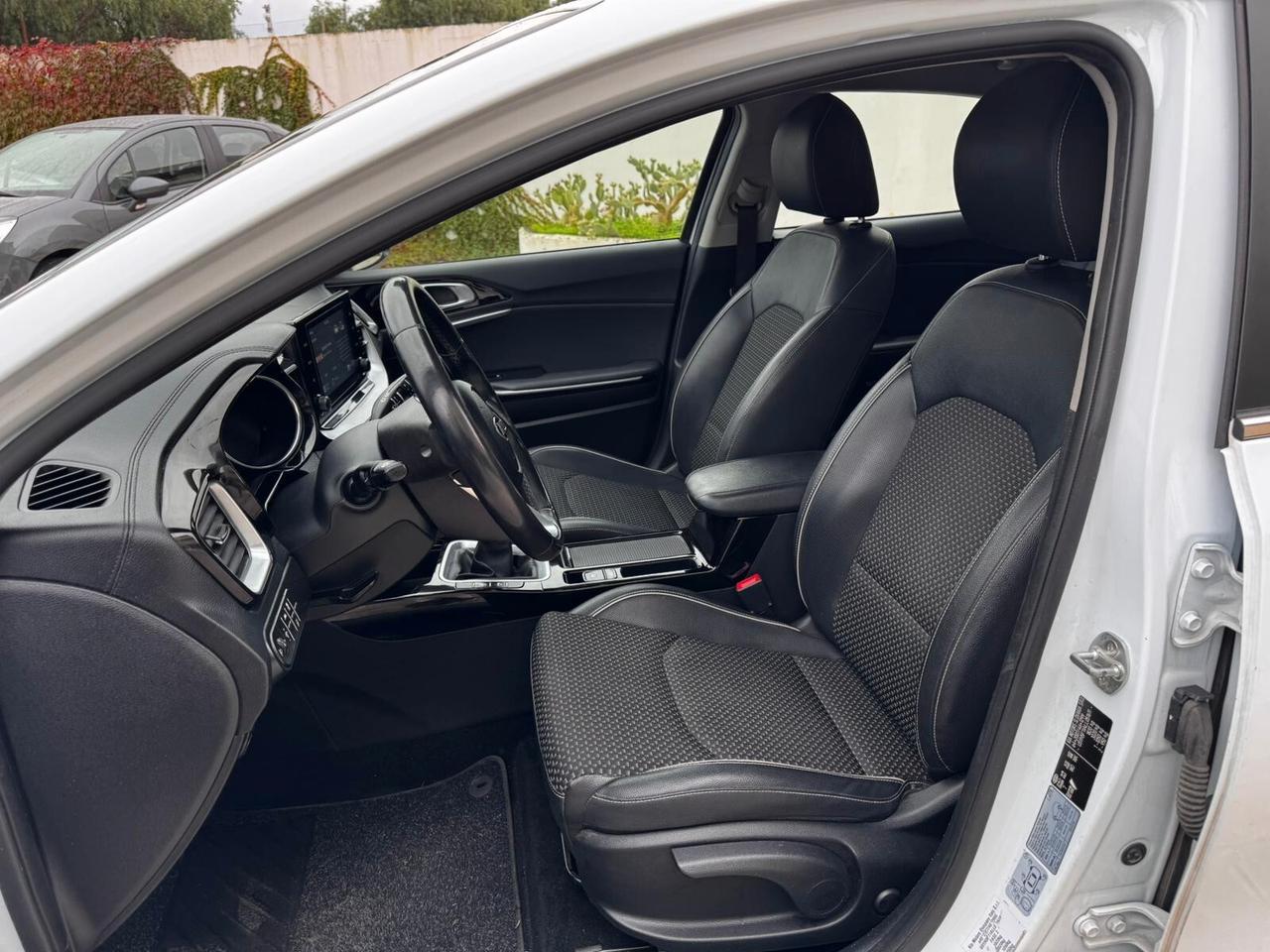 KIA XCEED 1.0 GPL 120CV SUPER ACCESSORIATA