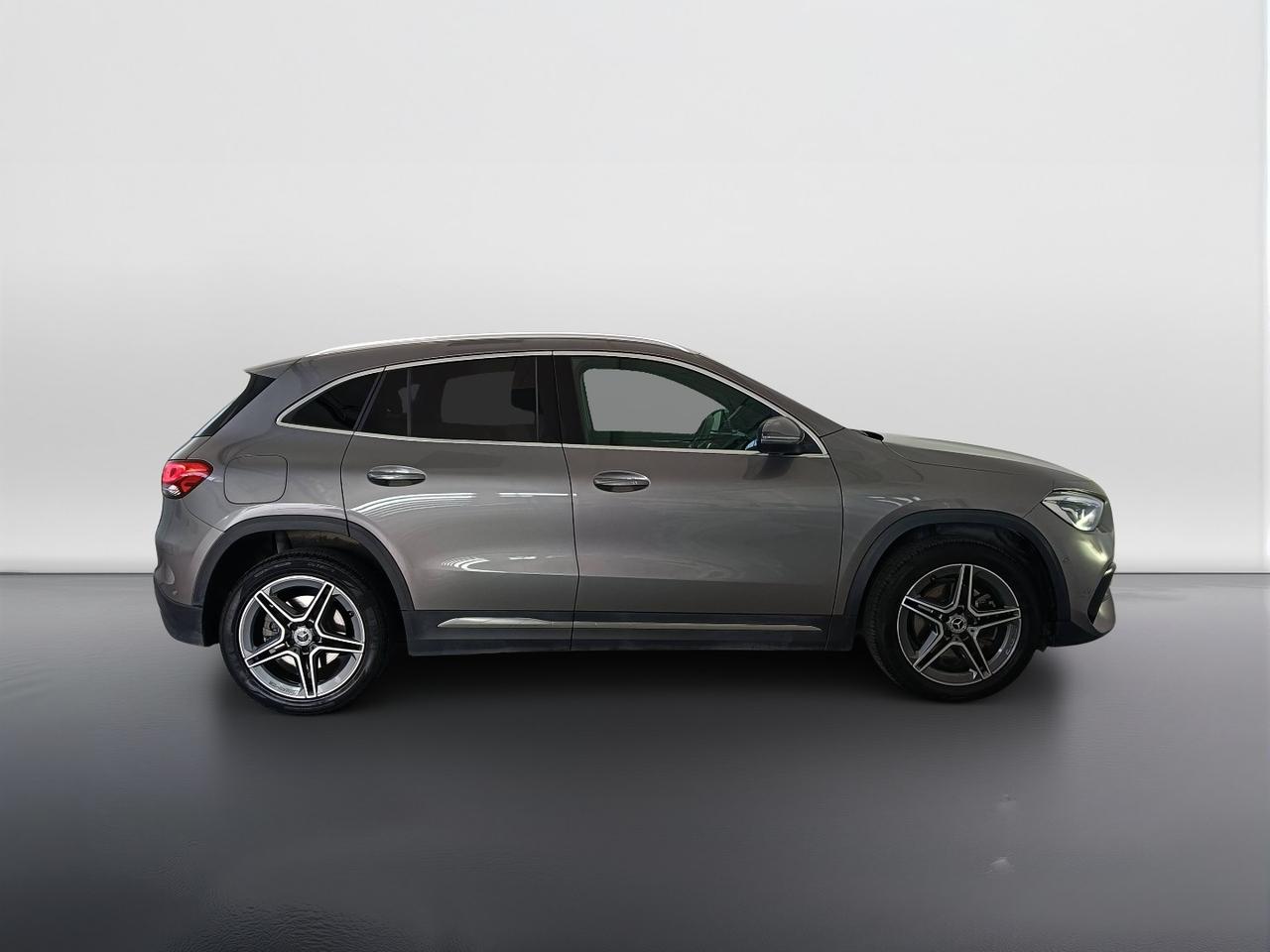 Mercedes-Benz GLA-H247 2020 - GLA 250 e phev (eq-power) Premium auto