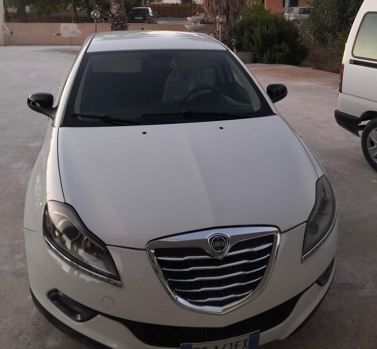 Lancia Delta 1.6 MJT DPF 105 CV Gold