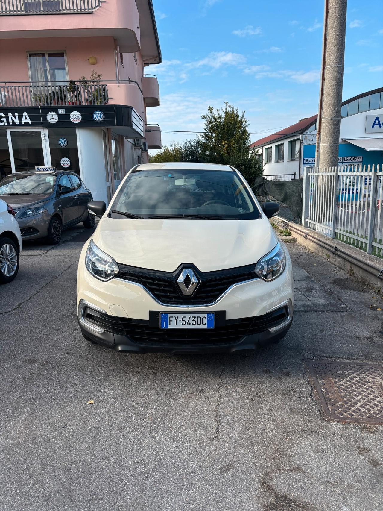 Renault Captur TCe 12V 90 CV Life NESSUN VINCOLO