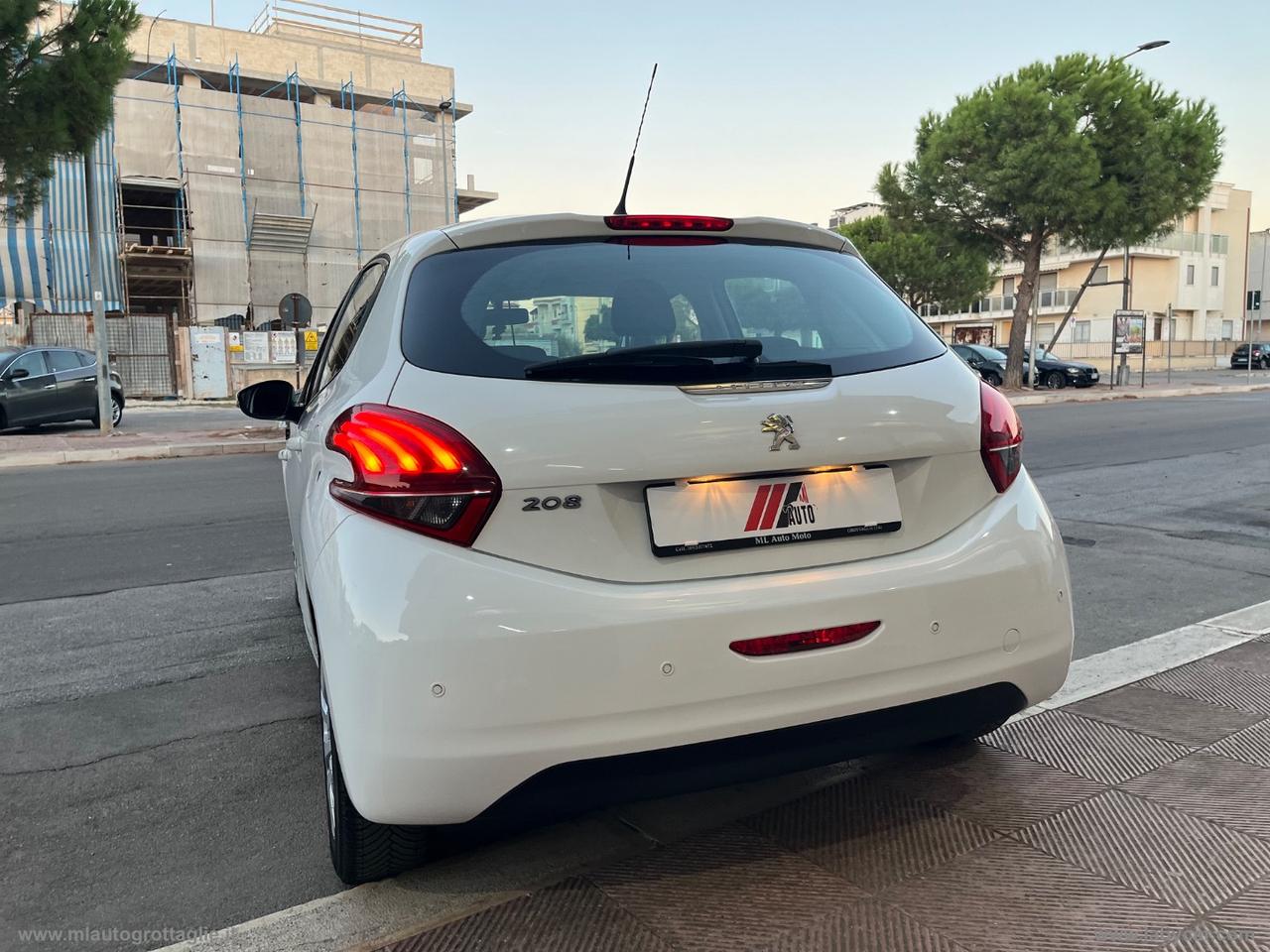 PEUGEOT 208 PureTech 82 5p. Allure