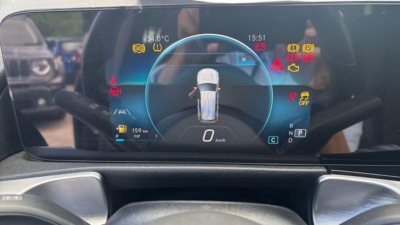 Mercedes-Benz GLB - X247 2019 180 D Premium 8G-DCT
