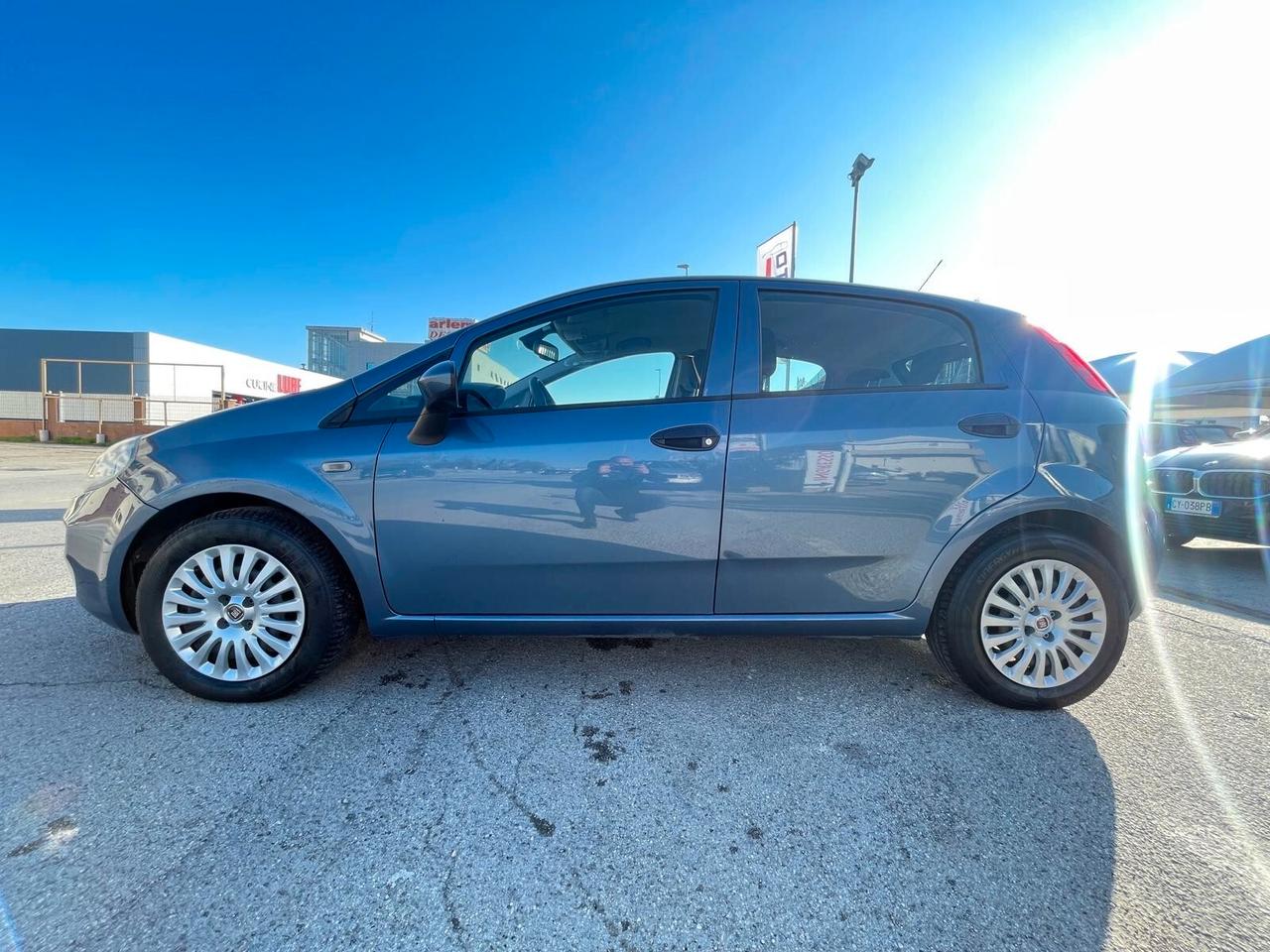 Fiat Punto 1.3 MJT II S&S 95 CV 5 porte Street