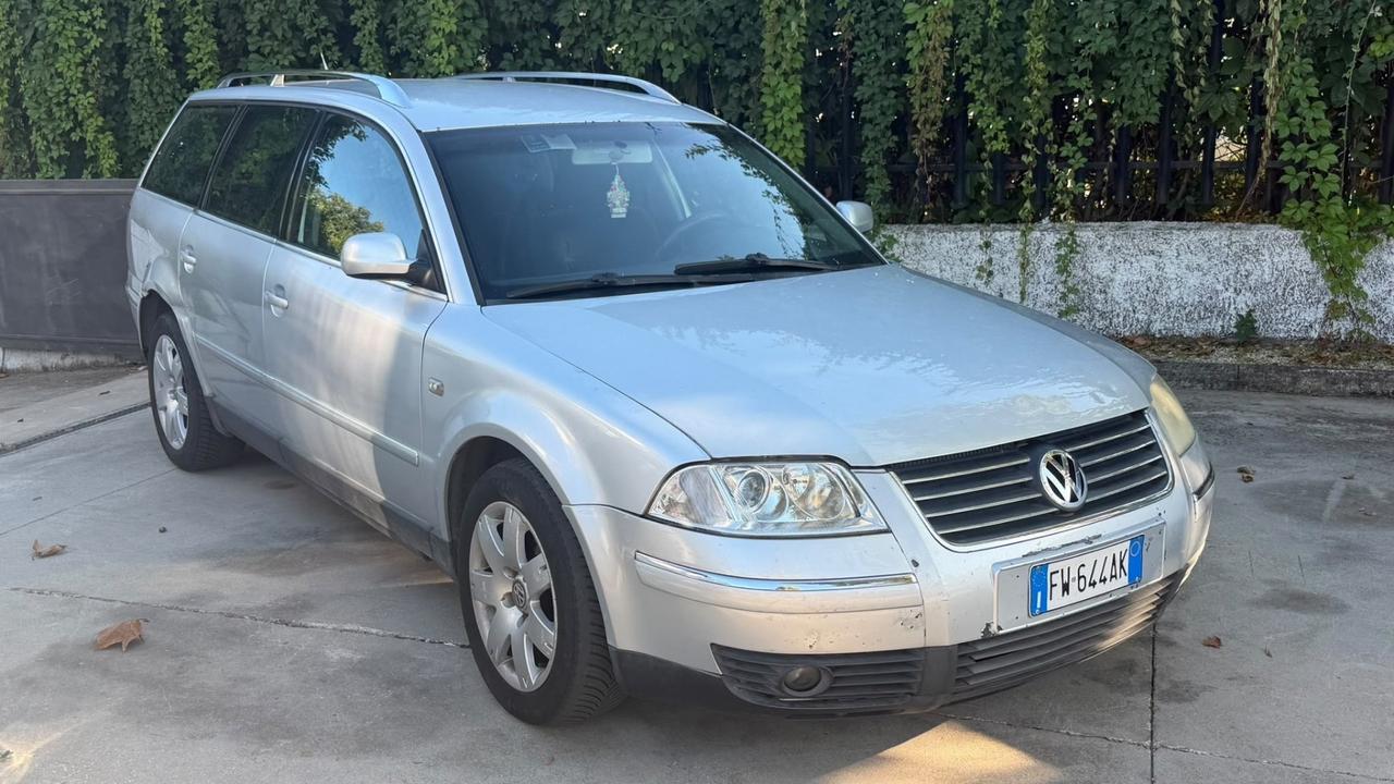Volkswagen Passat 1.9 TDI/130 CV cat Var. H.line