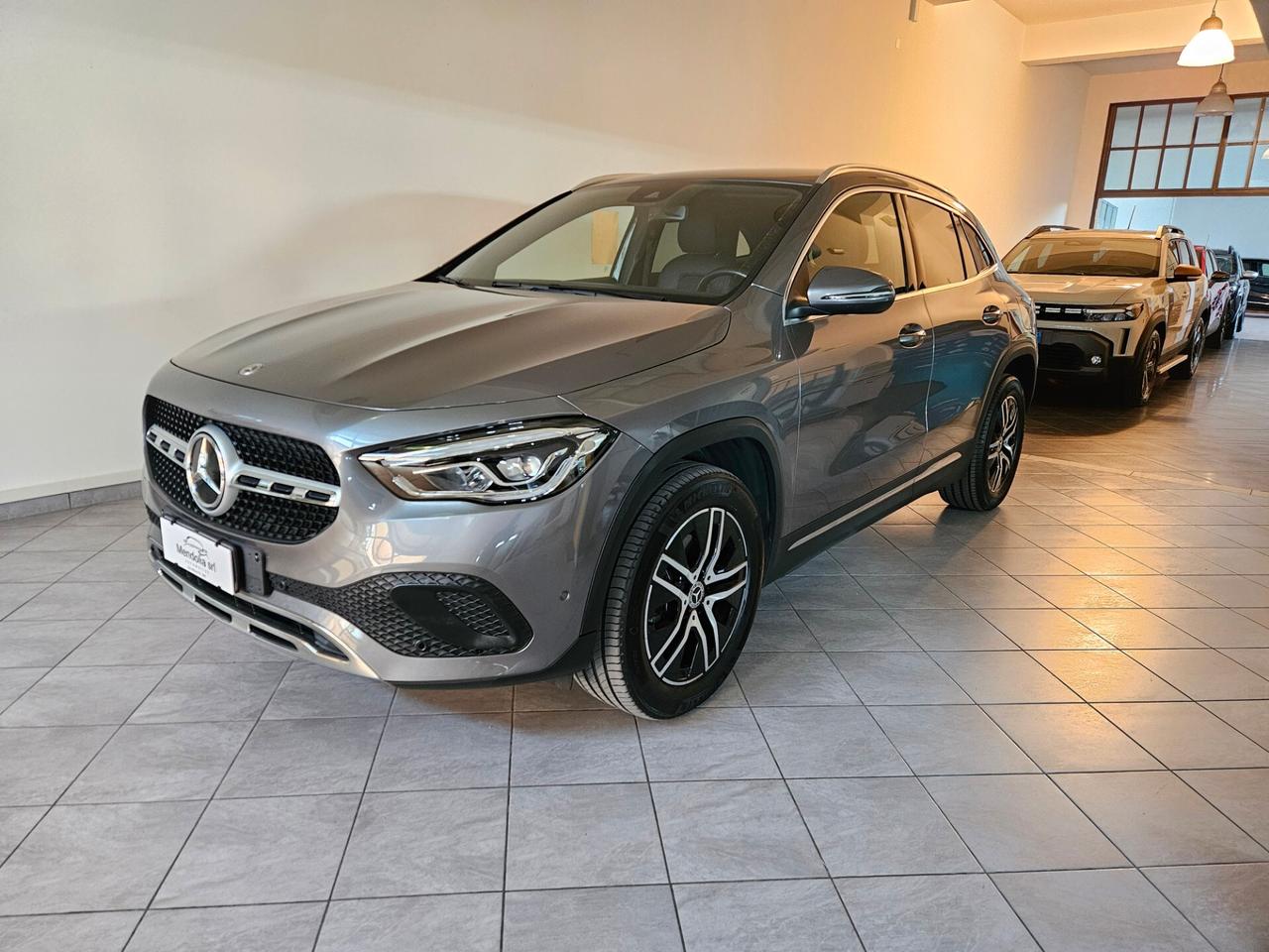 MERCEDES GLA 200D SPORT PLUS