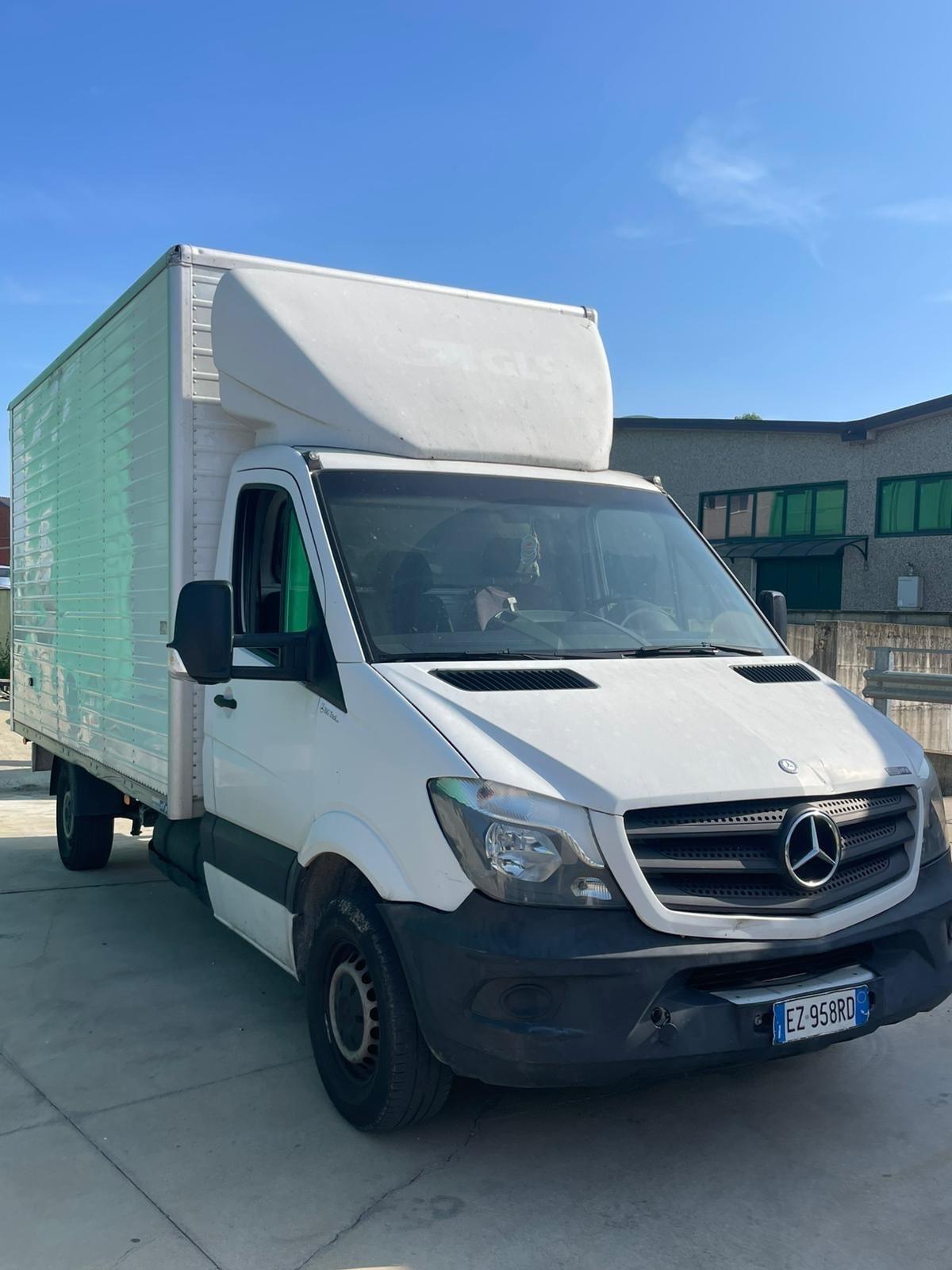 Mercedes Benz