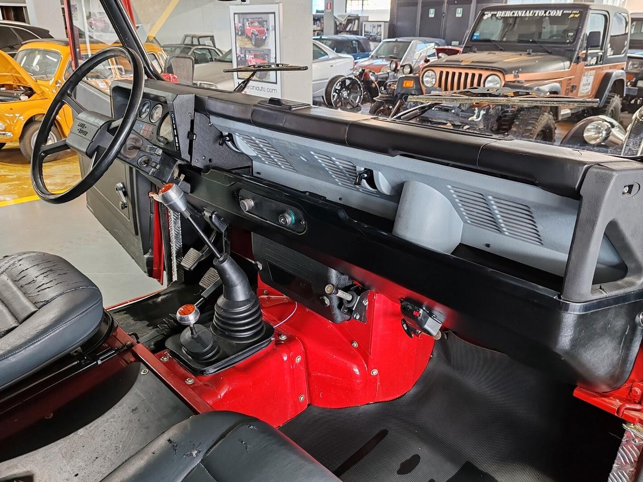 Land Rover Defender 90 turbodiesel Station Wagon County