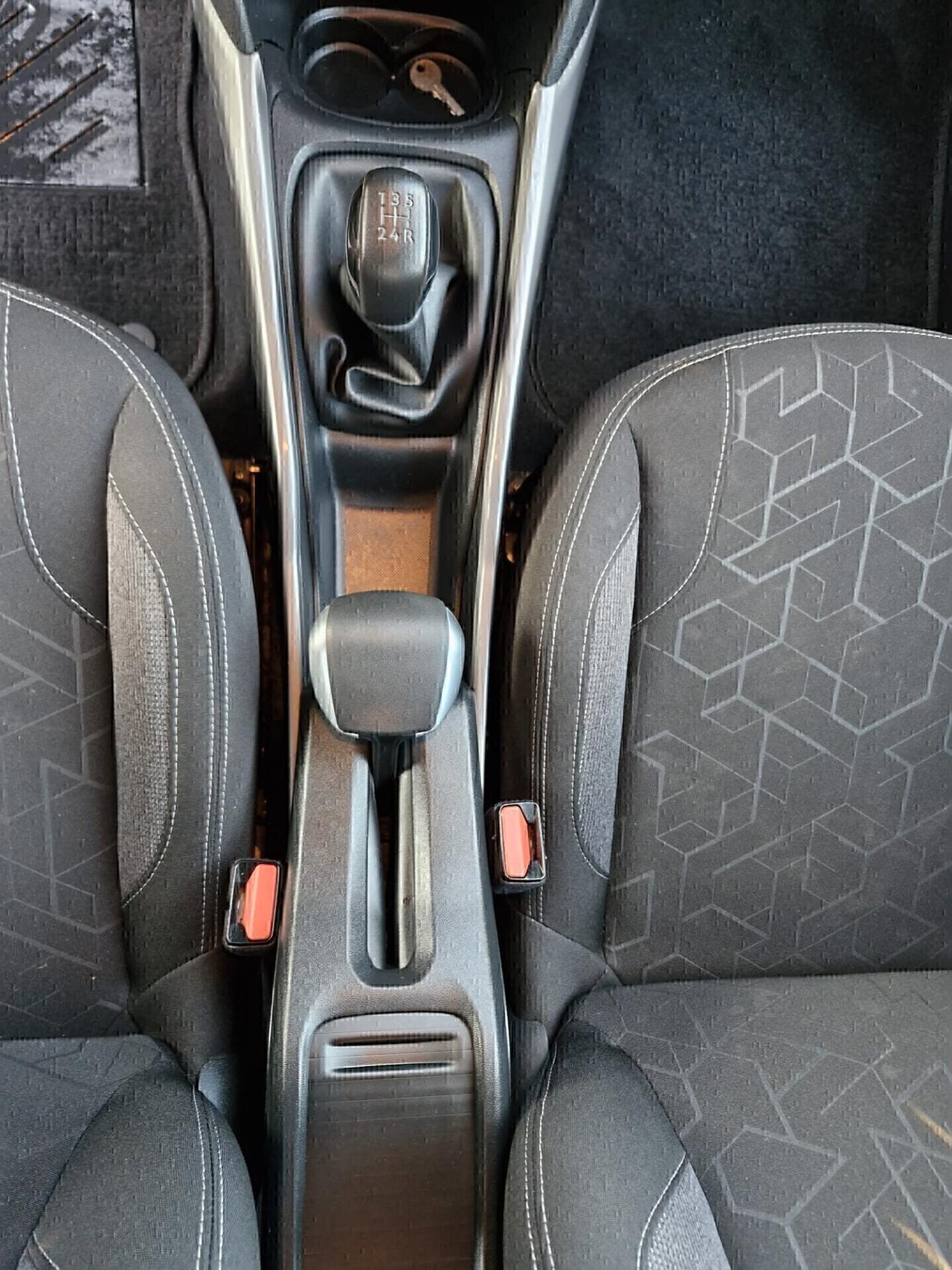 Peugeot 2008 1.2 49000KM-Cinghia Nuova-12/2019