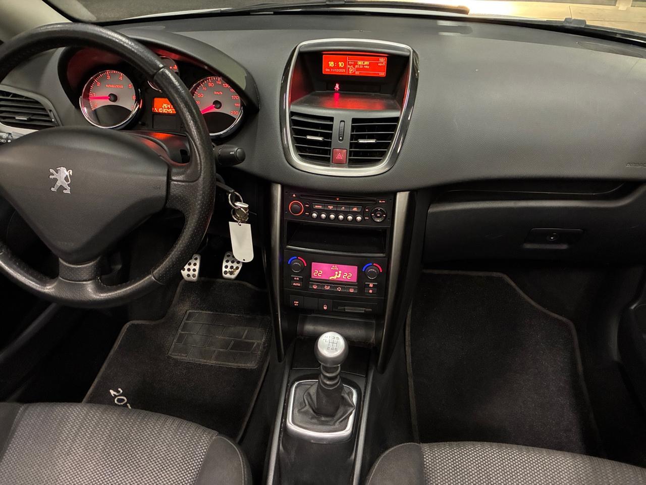 Peugeot 207 CC Cabrio 1.6 Féline