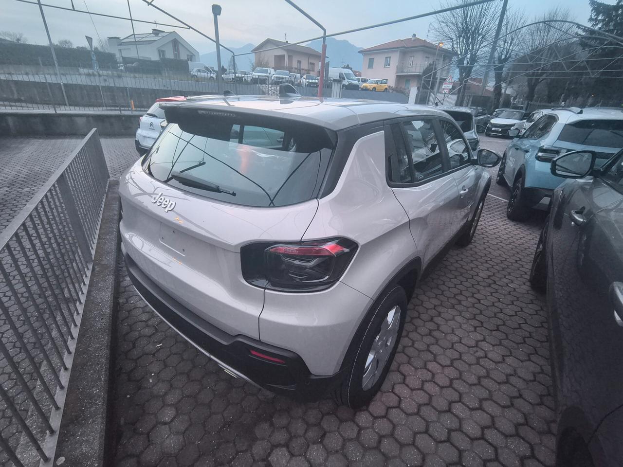 Jeep Avenger 1.2 Turbo 100 CV Tech e Sky