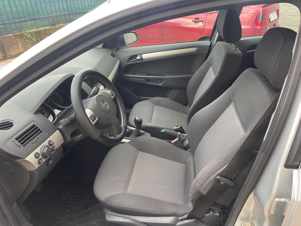 OPEL ASTRA 1.6 BENZINA-GPL 2028 EURO4 NEOPATENTATI