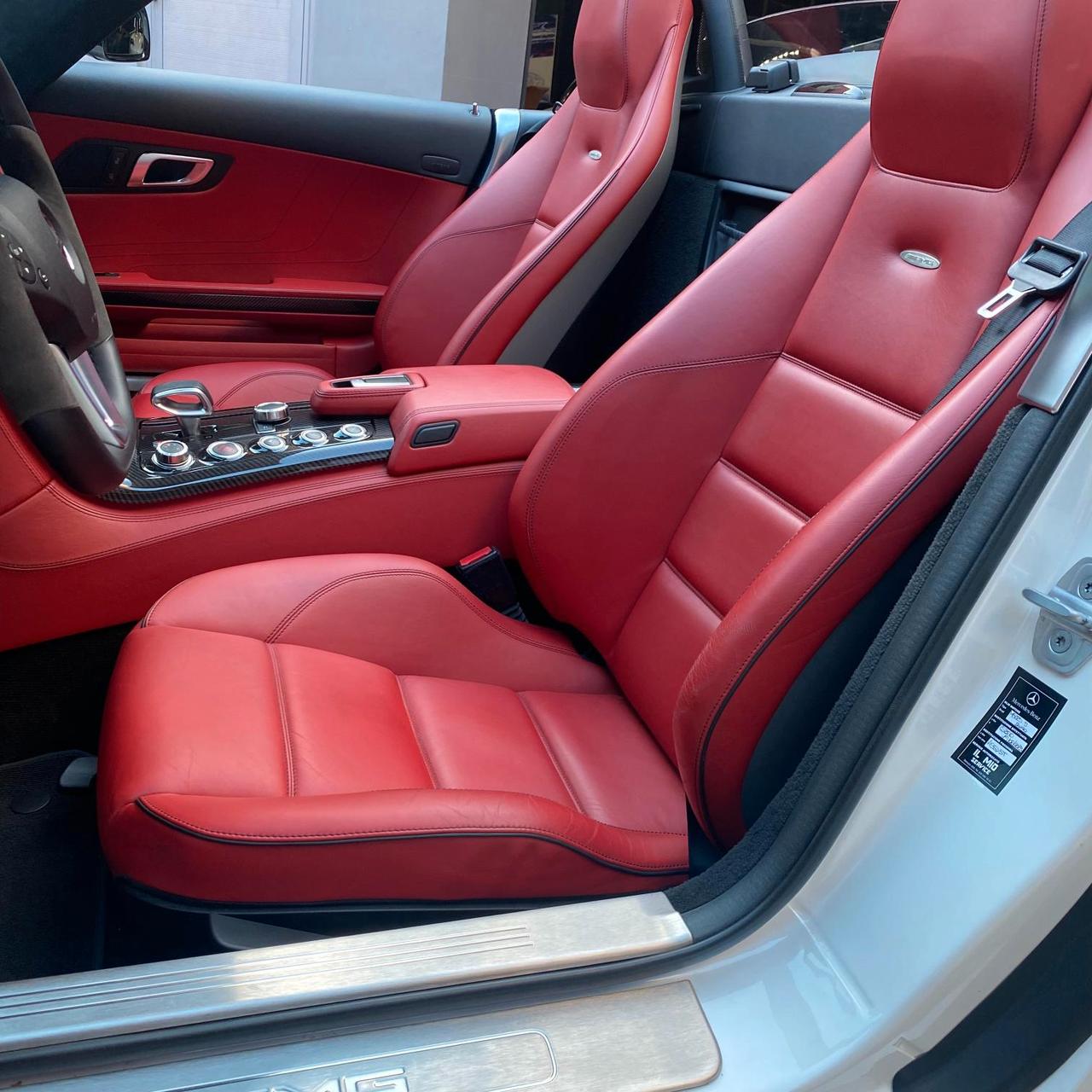 MERCEDES-BENZ SLS AMG