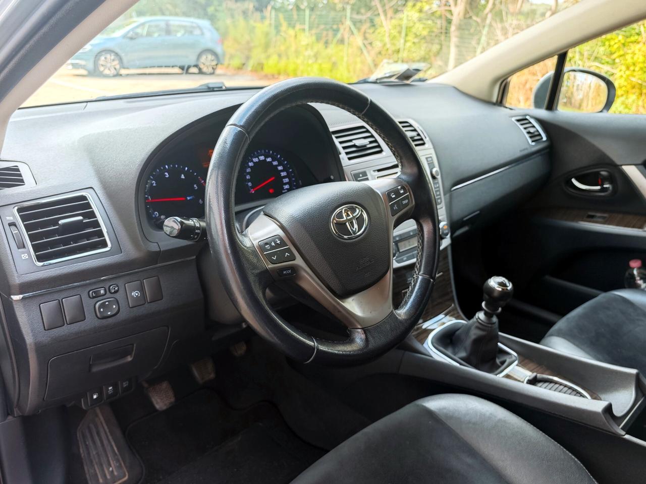 Toyota Avensis 2.0 D-4D Wagon