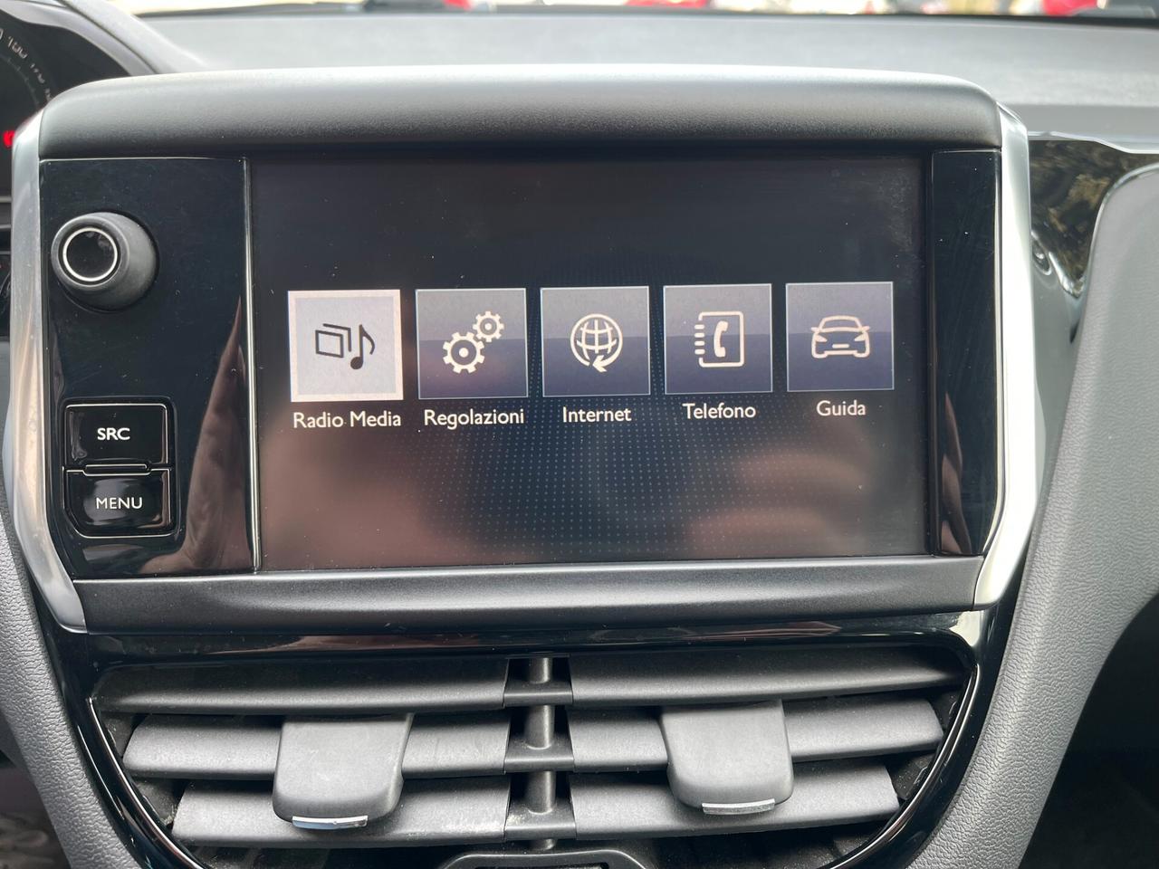 Peugeot 208 PureTech 82 5 porte Allure NEO PATENTATI