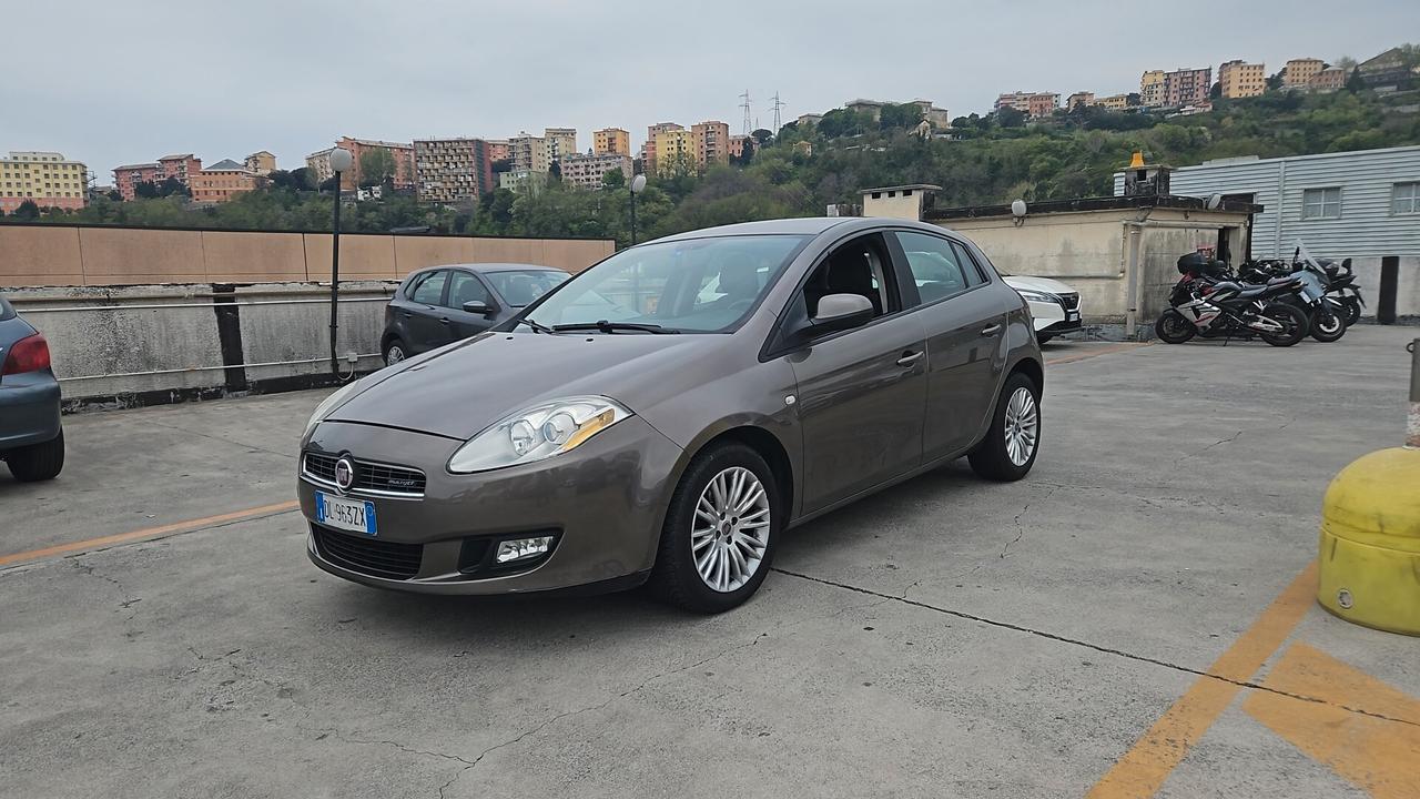 FIAT BRAVO 1.9 MJT 120cv – PERFETTA – TENUTA DA AMATORE Vendo splendida Fiat Bravo 1.9