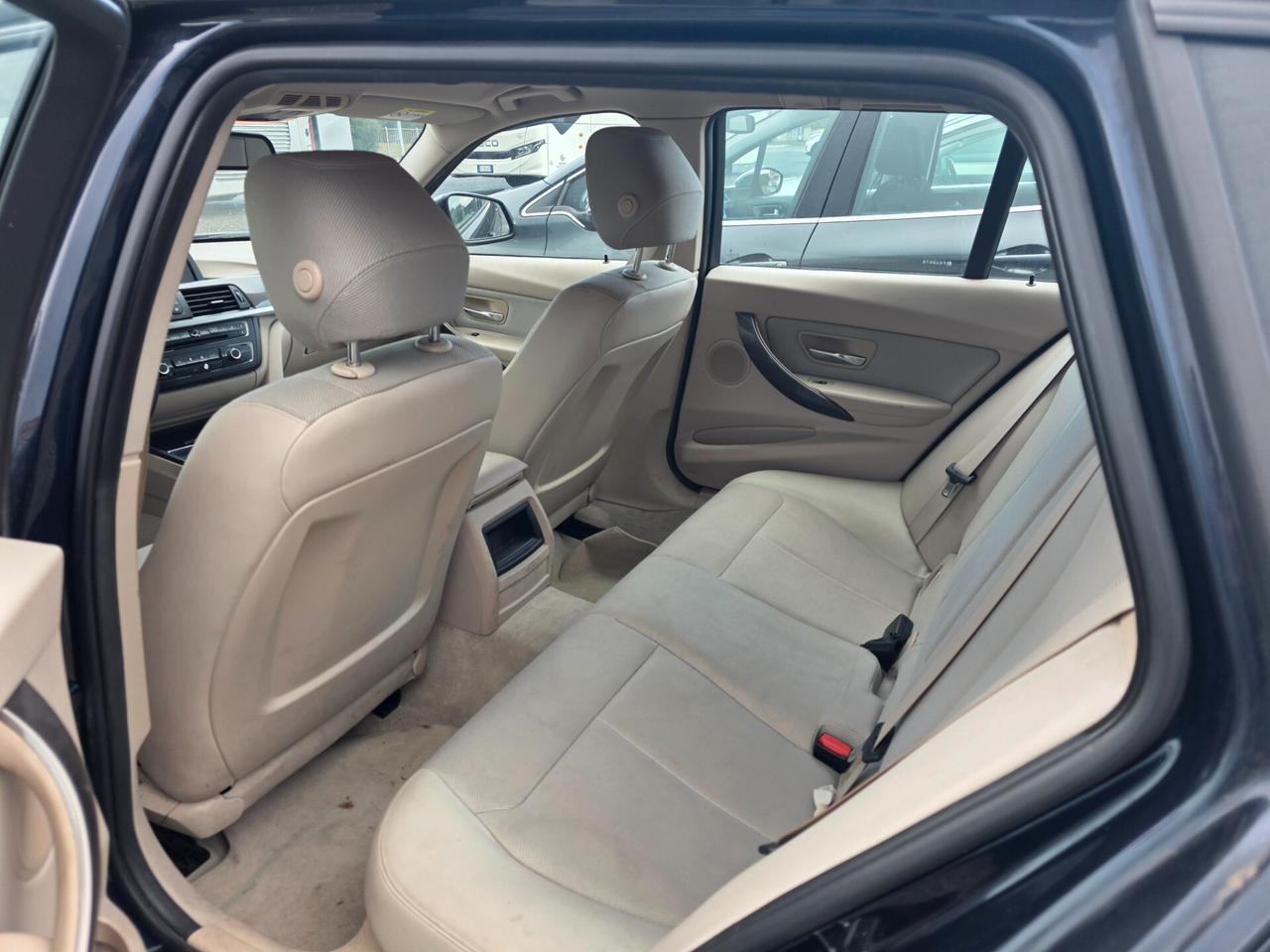 Bmw 318 318d xDrive Touring