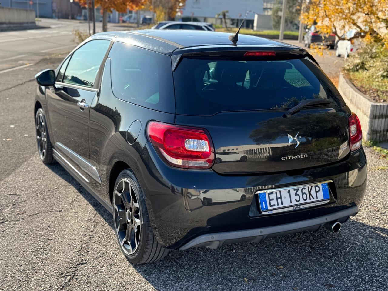 Ds DS3 3 1.6 HDi 90cv Just Black