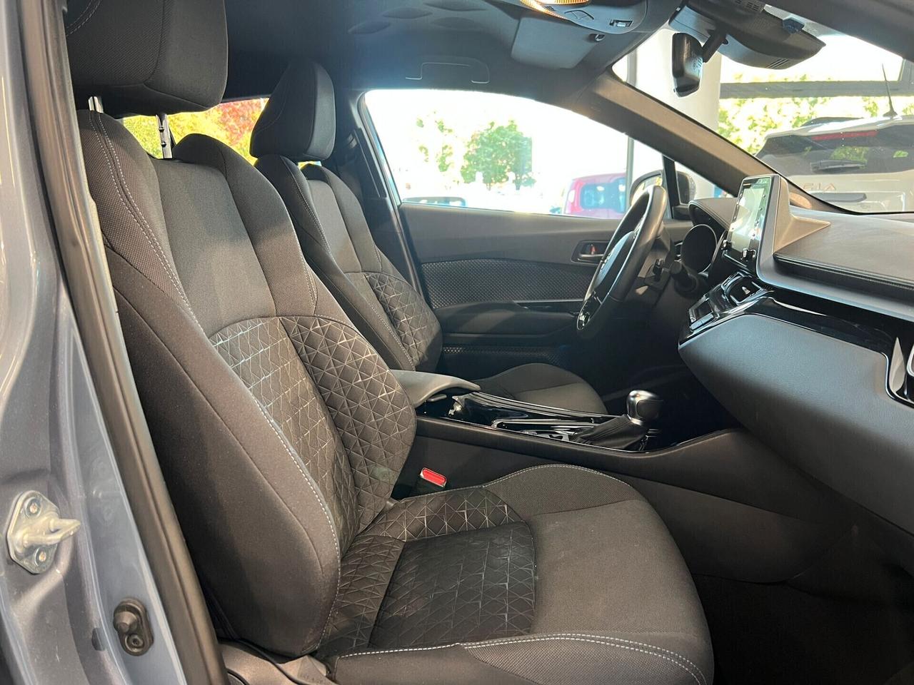 C-HR 1.8 Hybrid E-CVT Trend