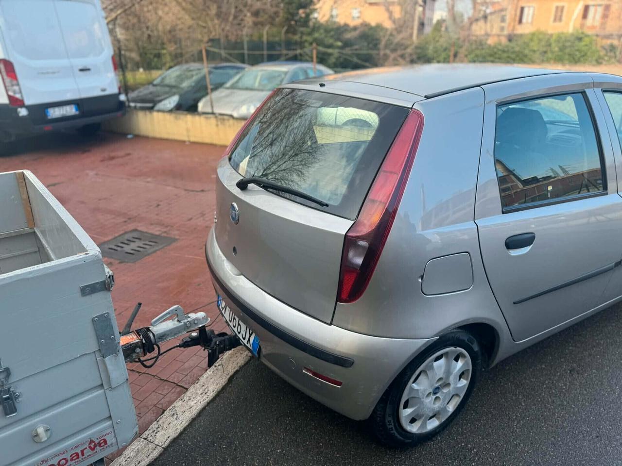 Fiat Punto 1.2 Benz/GPL 120.000 KM Carrello OMOLOGATO