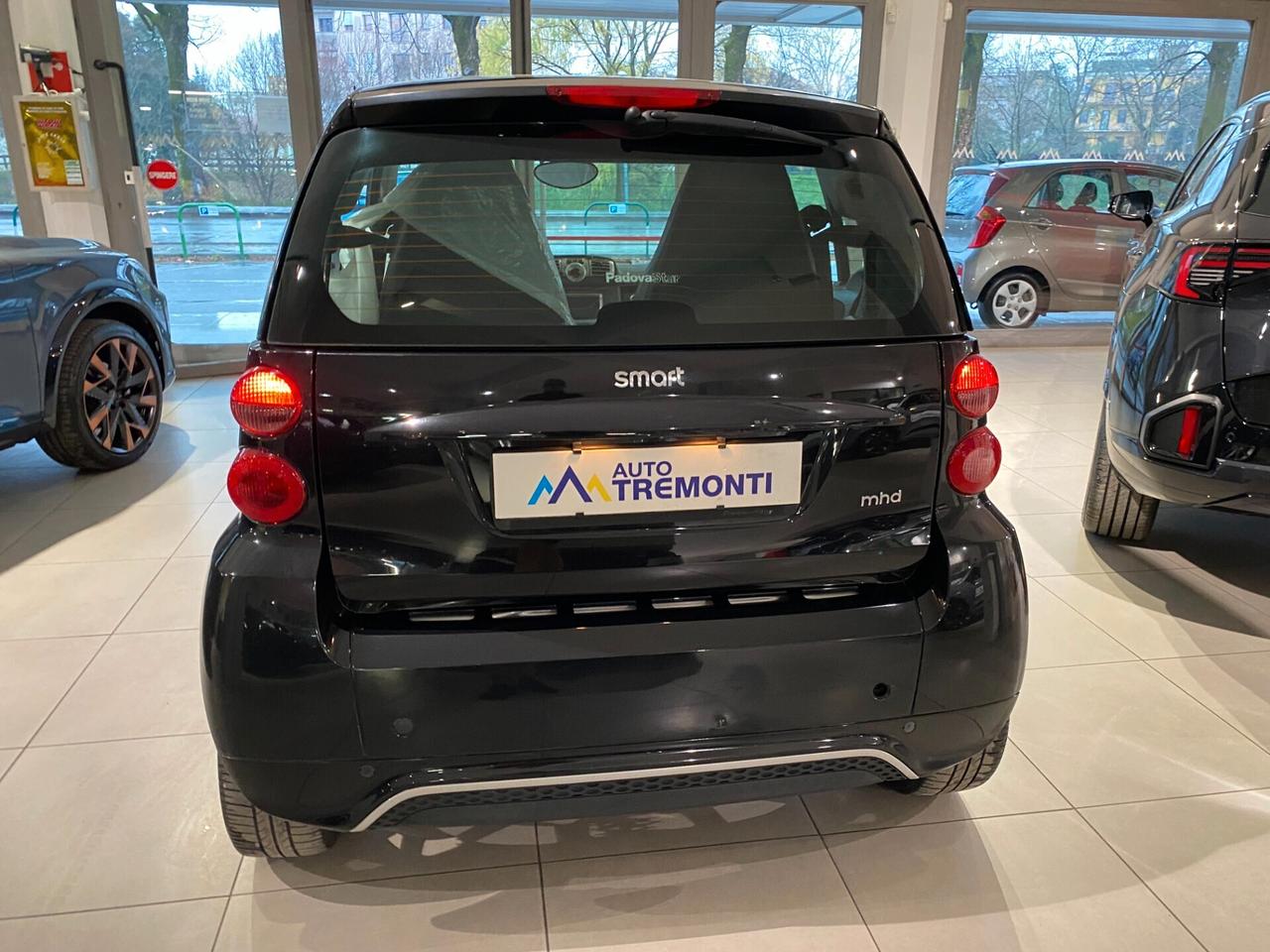 Smart ForTwo 1000 52 kW MHD coupé pure