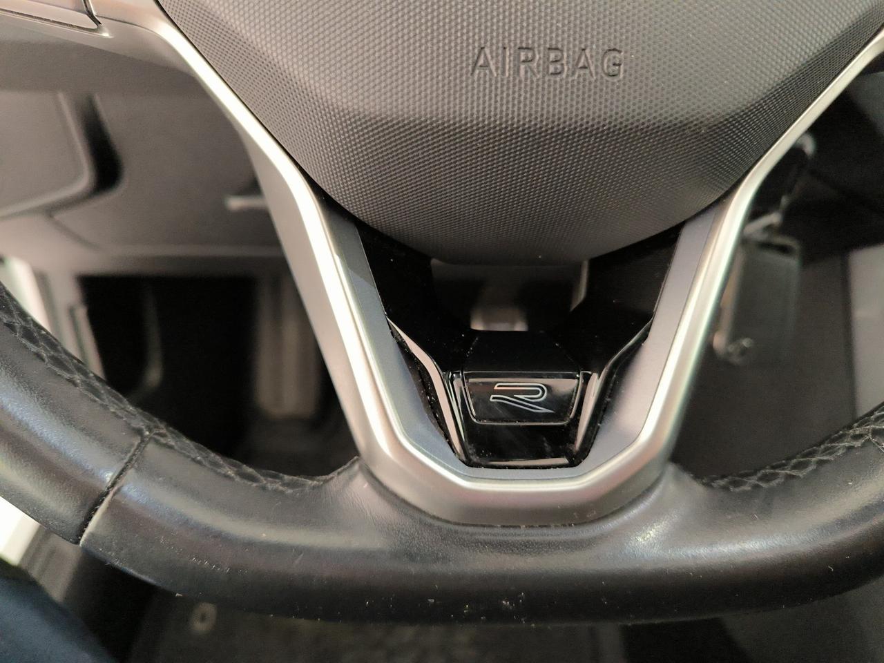 Volkswagen Taigo 1.0 tsi r-line 110cv