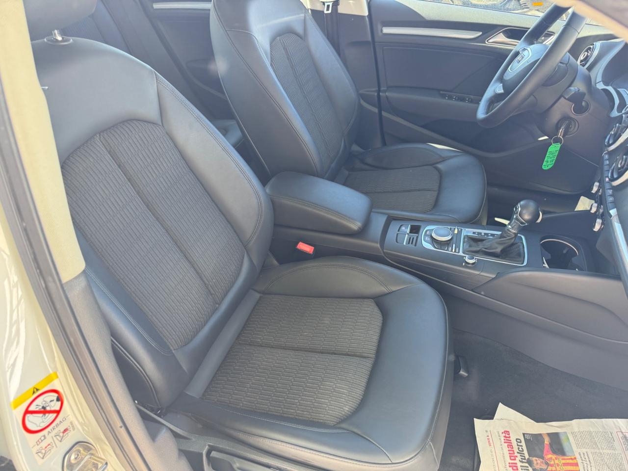 Audi A3 1.6 TDI 105 CV S tronic SPORT