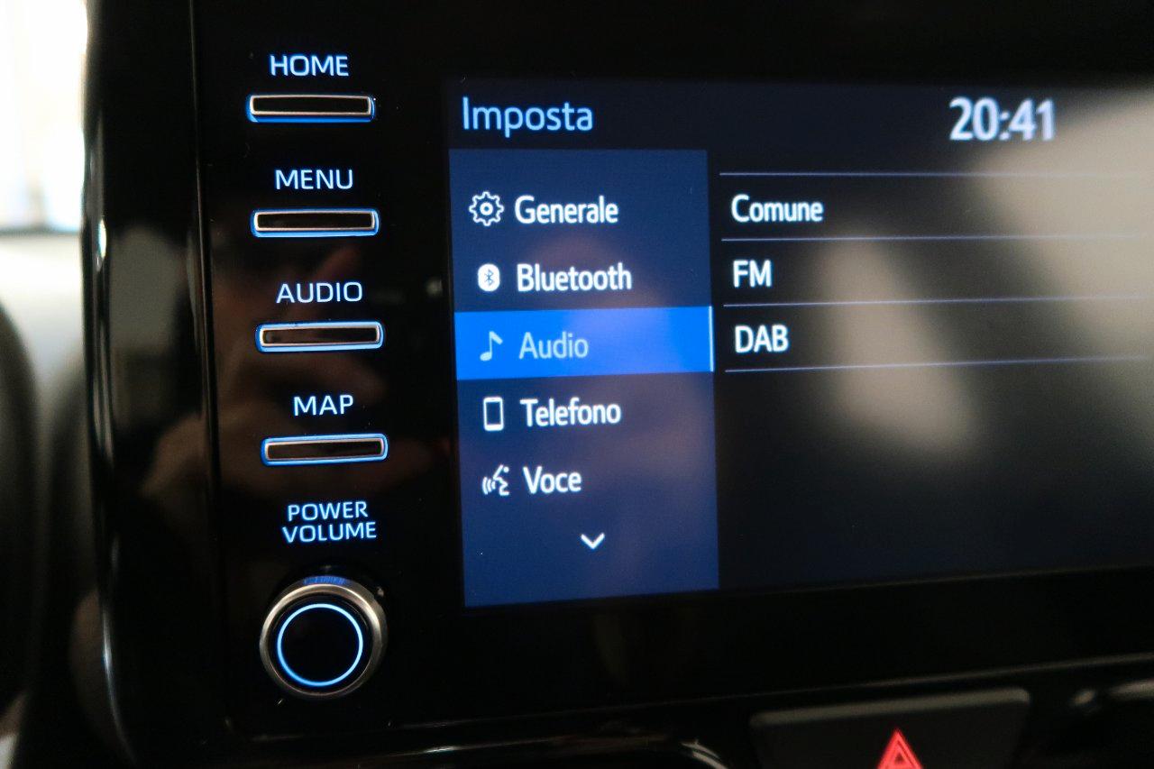Toyota Yaris 1.5h Business # TELECAMERA # CAMBIO AUT #