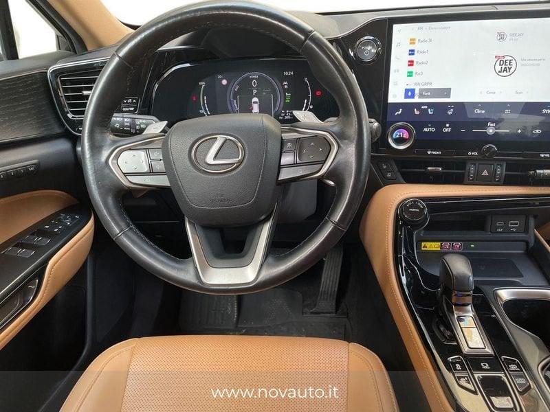 Lexus NX Hybrid Luxury 4WD