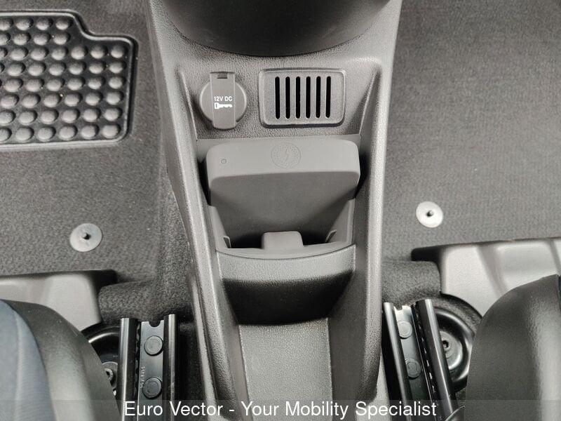 Lancia Ypsilon 1.0 FireFly 5 porte S&S Hybryd Gold