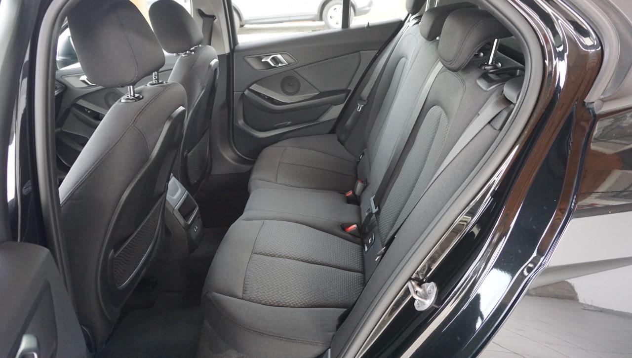 BMW 118 i Business Advantage 140cv auto