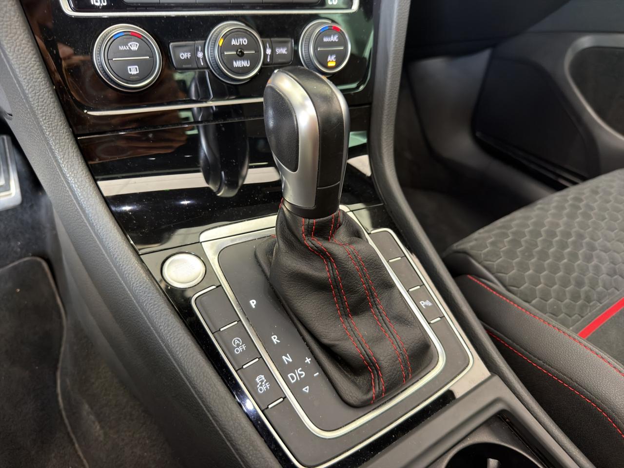 Volkswagen Golf GTI 2.0 tsi Gti Performance 245cv DSG - Unipro - PromoFinanziamento - Tetto Apribile - Retrocamera - Keyless - MediaPro - Fari Matrix