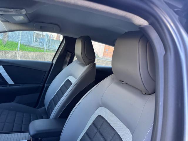 CITROEN C4 PureTech 130CV EAT8 Plus NAVI+RETR.