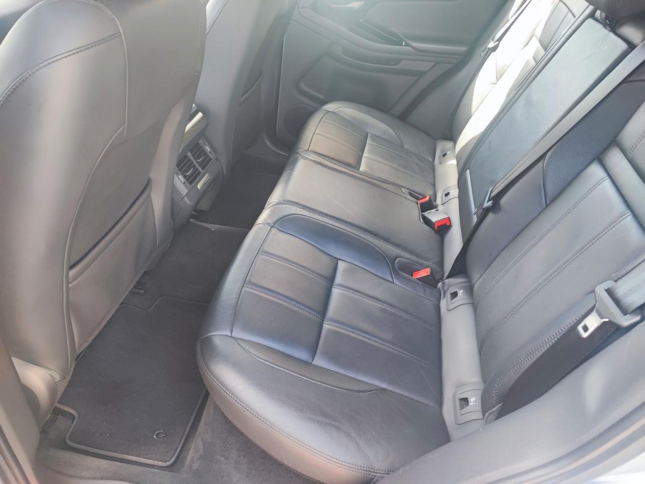 Land Rover Evoque 2.0D I4-L.Flw AWD-GAR3ANNI