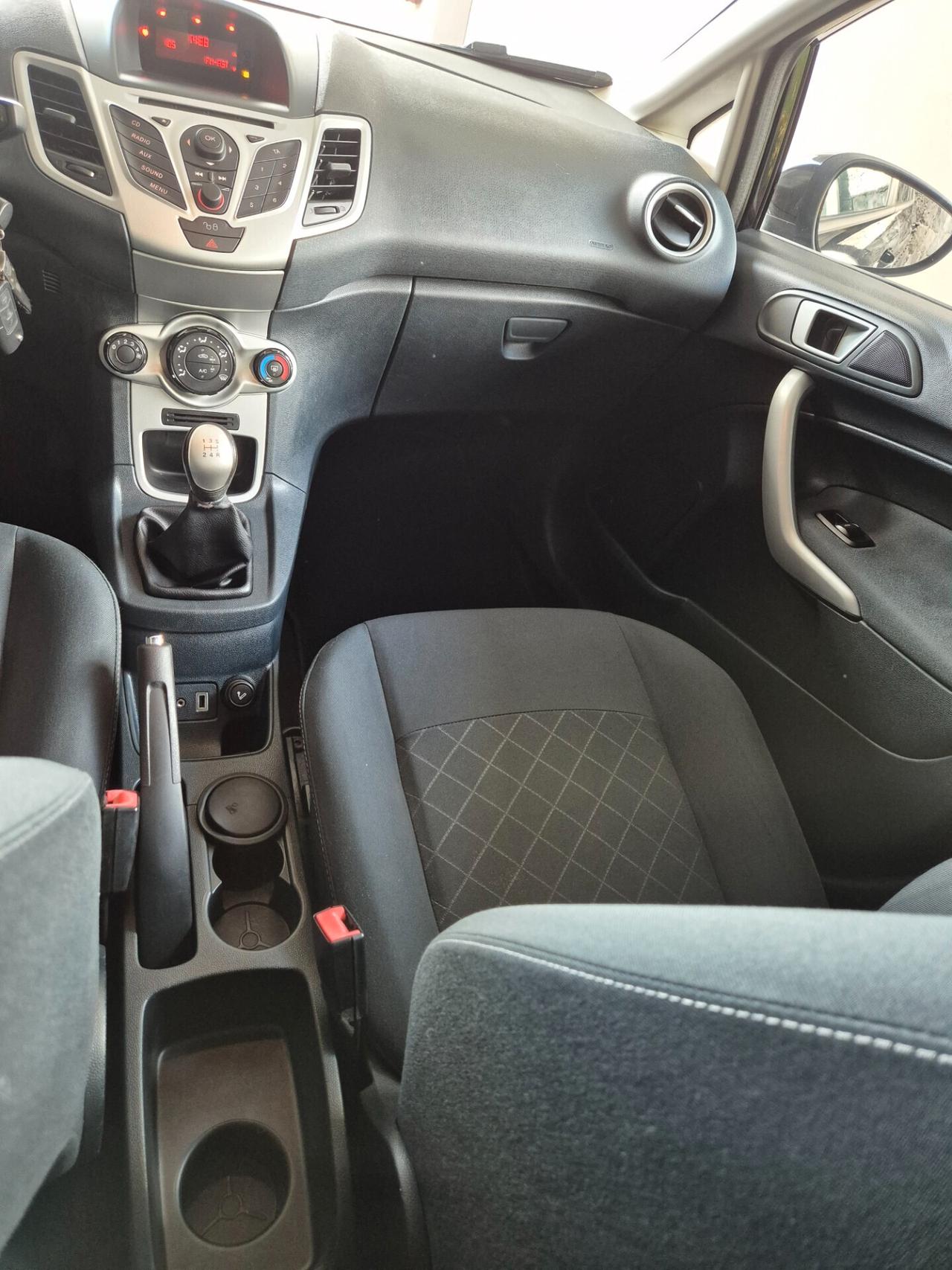 Ford Fiesta 1.2 60CV 5p. titanium 2012