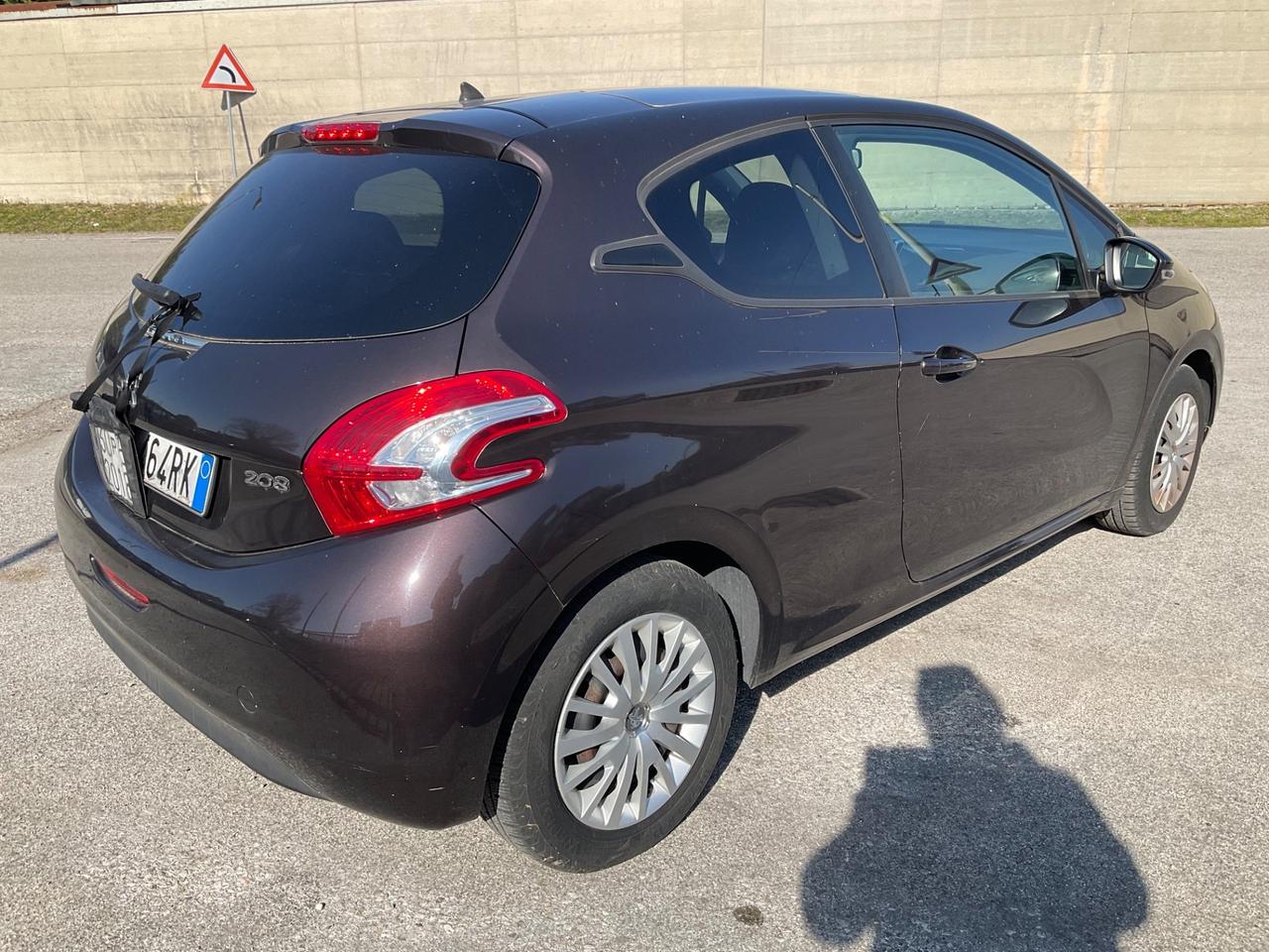 Peugeot 208 1.2 VTi 82 CV 3 porte Allure