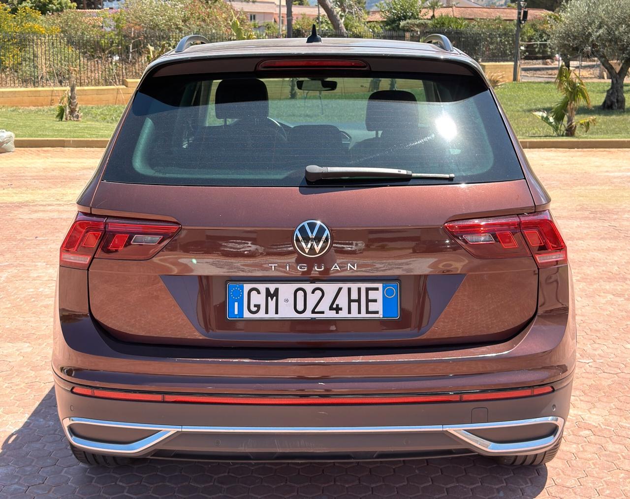 Volkswagen Tiguan 2.0 TDI 150 CV Life – Comfort, Spazio e Prestazioni