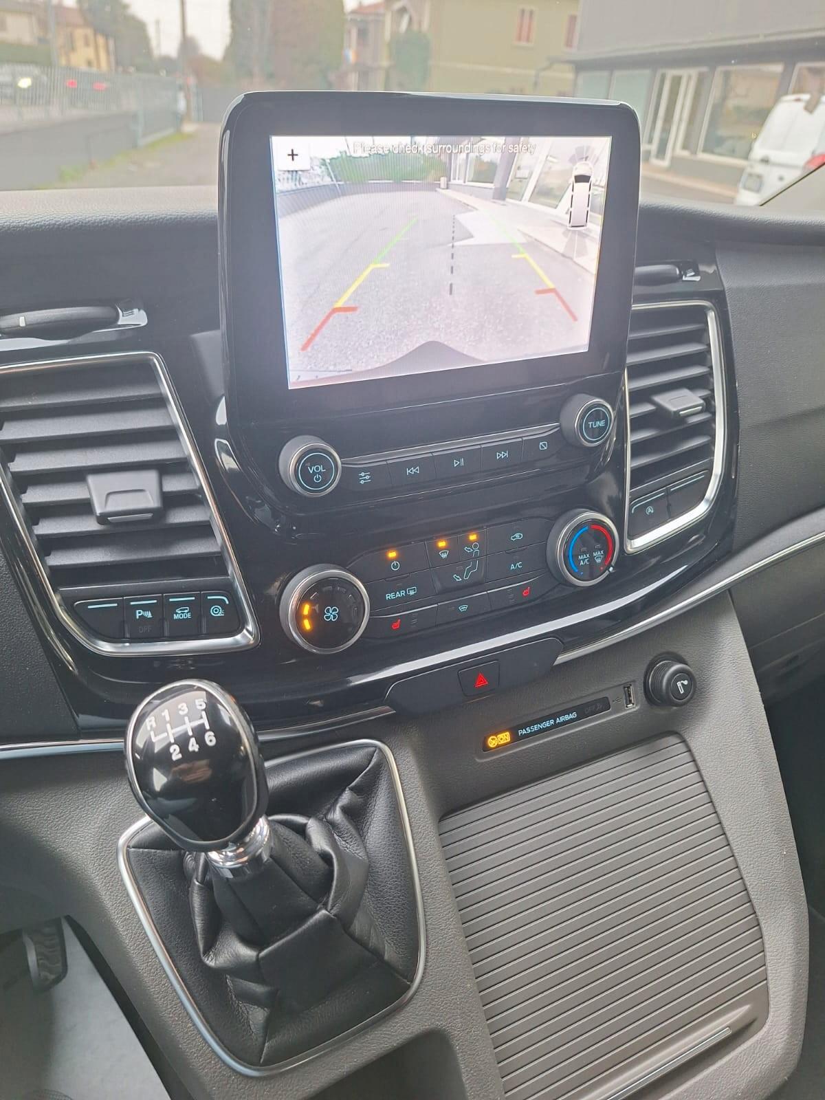 Ford Tourneo Custom AUTOCARRO 6 POSTI PASSO LUNGO 320 2.0 EcoBlue 185CV PL Titanium