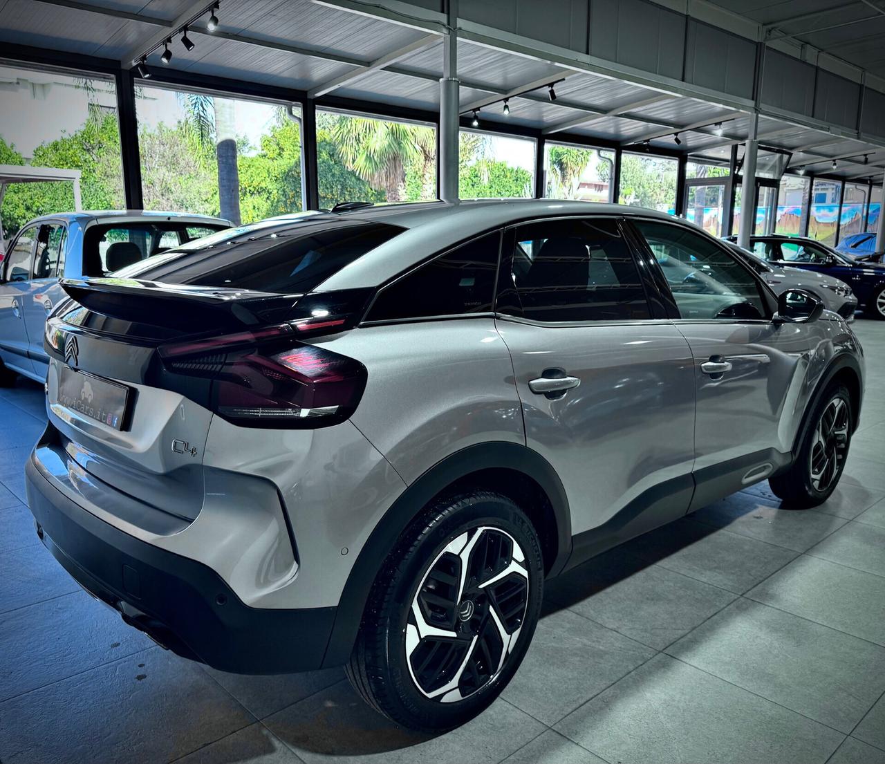 Citroen C4 1.2 130CV EAT8 Shine