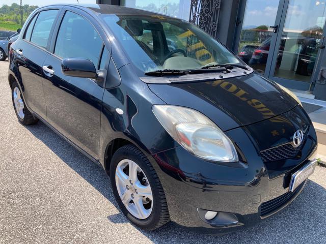 TOYOTA Yaris 1.3 5 porte Sol