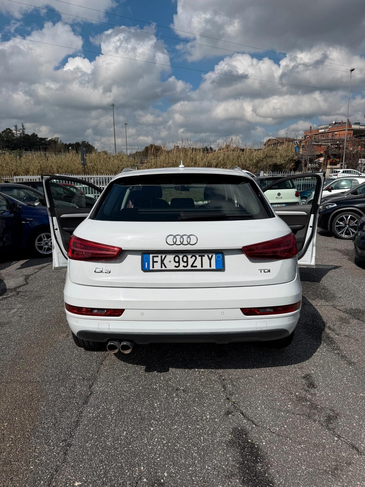 Audi Q3 2.0 TDI 120 CV S tronic Business