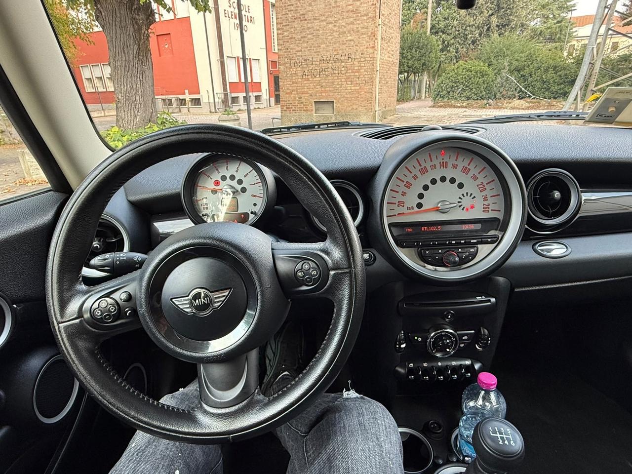 Mini 1.6 16V One (55kW)