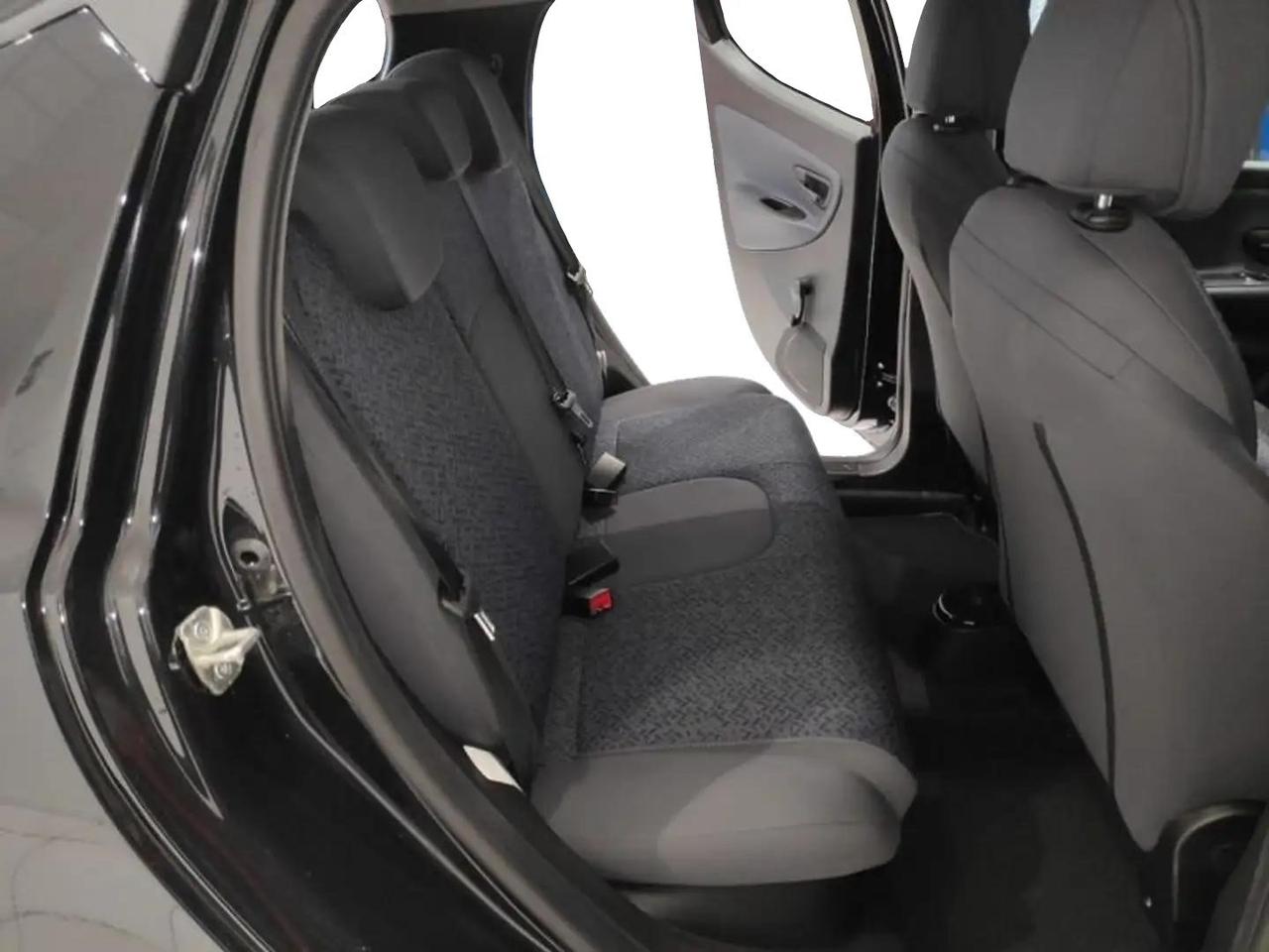Lancia Ypsilon 1.2 69 CV 5 porte Gold Ok Neopatentati