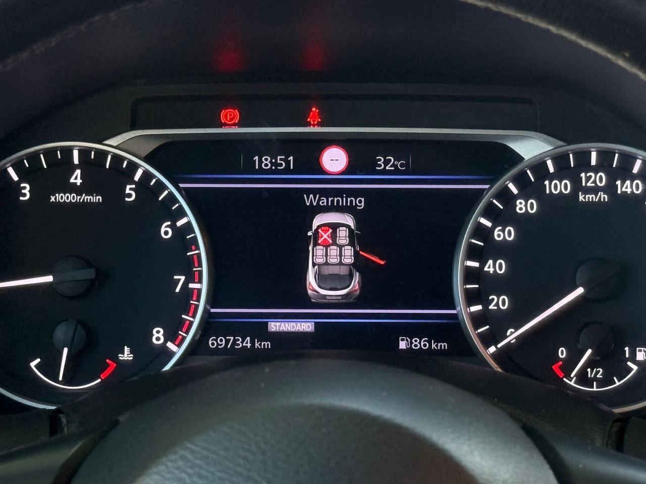Nissan Juke 1.0 km. 69.000 GANCIO TRAINO!