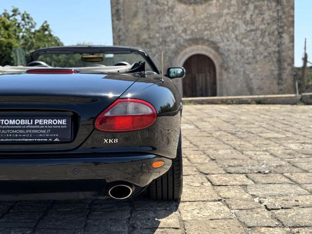 JAGUAR XK8 4.0i V8 Convertibile