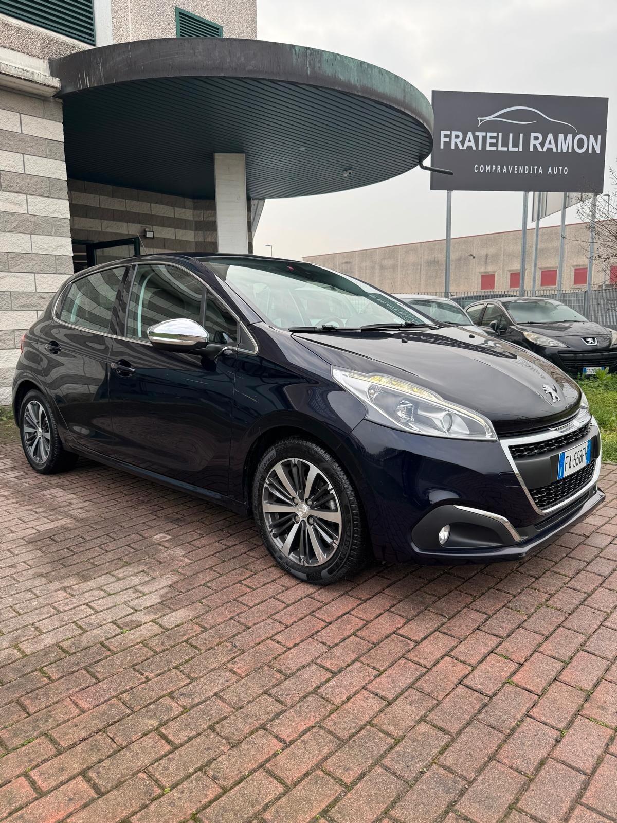 Peugeot 208 PureTech 82 5 porte Allure