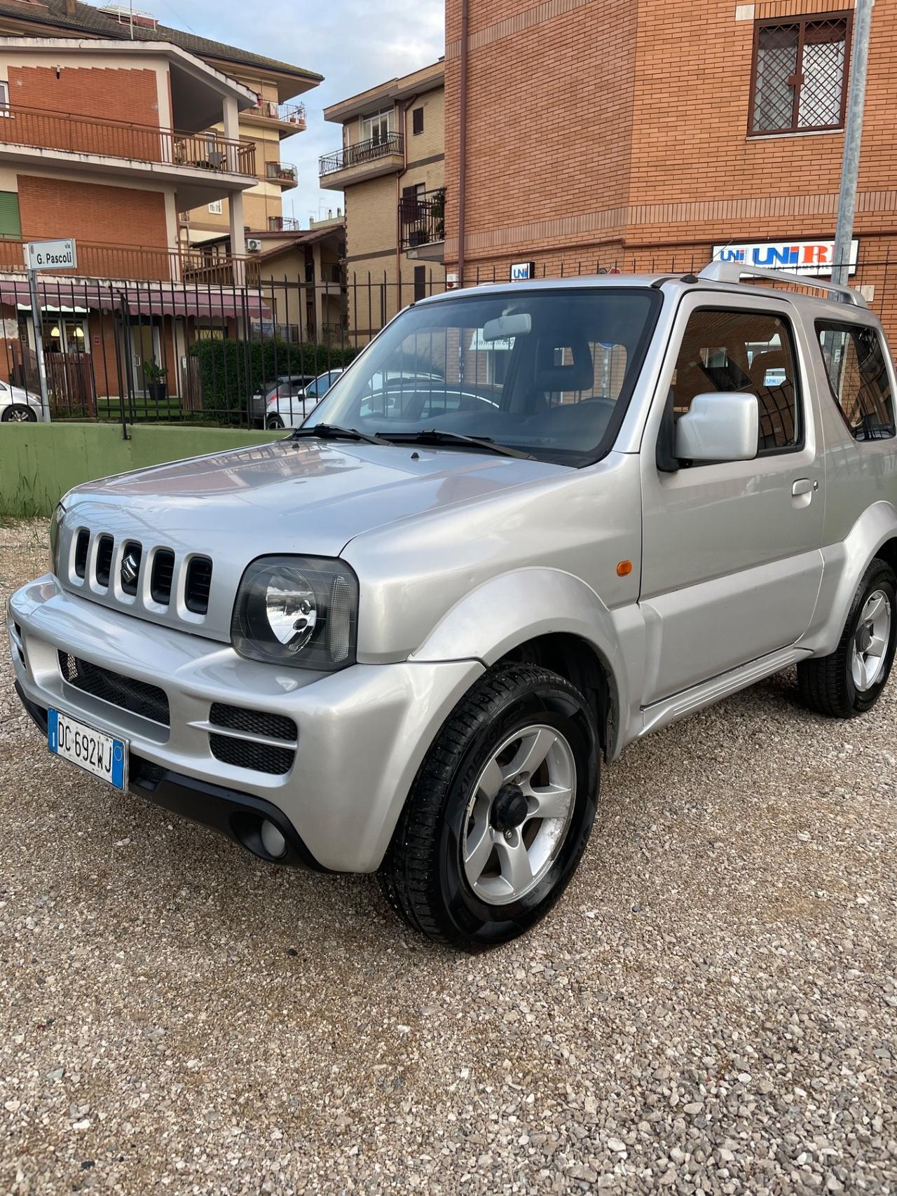 Suzuki Jimny 1.3i 16V cat 4WD JLX Più