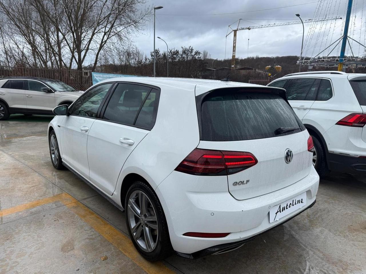 Volkswagen Golf 1.6 TDI 115 CV -R LINE-FULL LED