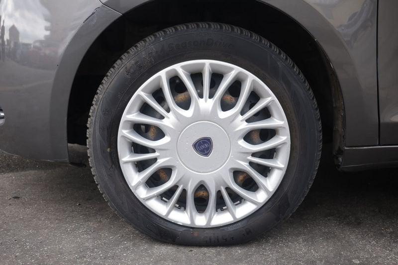 Lancia Ypsilon Lancia Ypsilon 1.2 69cv Silver Unicoproprietario