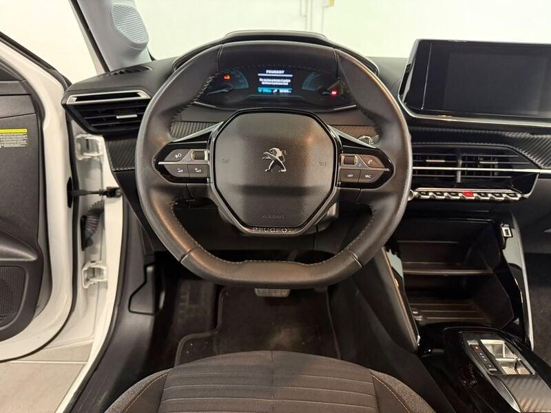 Peugeot e-208 Active e 156cv