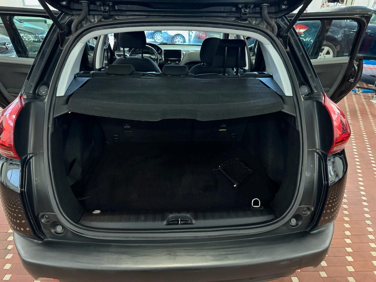 Peugeot 2008 PureTech 82 Active - IDEALE PER NEOPATENTATI